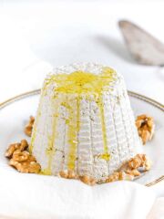 Geleneksel Sepet Peyniri